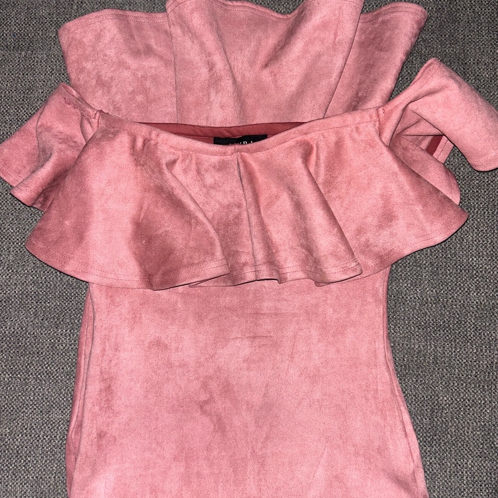 AKIRA Pink Ruffle Off-Shoulder Midi Dress